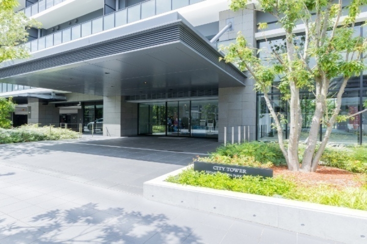シティタワー東梅田パークフロントのエントランス前②