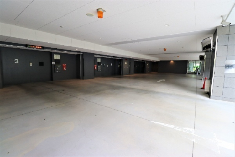 シティタワー東梅田パークフロントの駐車場出入口